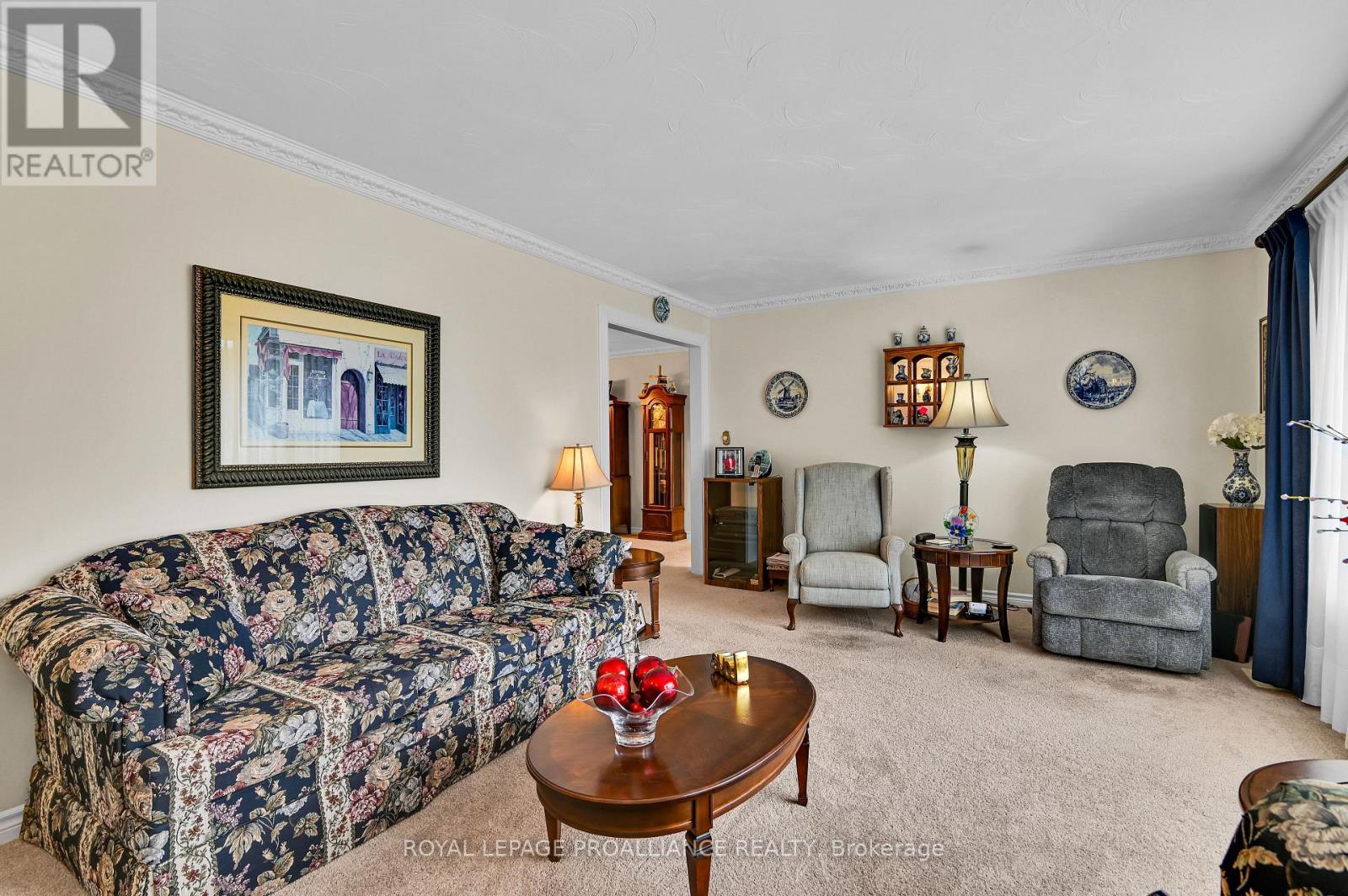 24 Bernard Crescent, Augusta, Ontario  K0E 1P0 - Photo 13 - X12370266