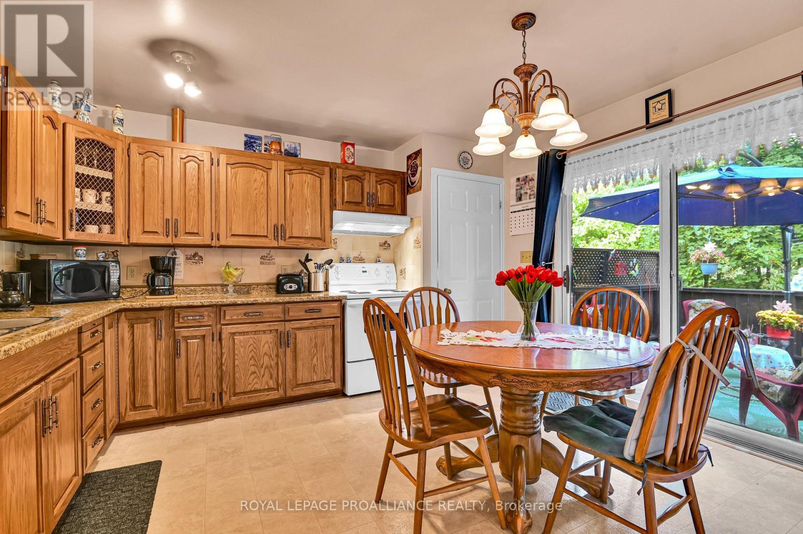 24 Bernard Crescent, Augusta, Ontario  K0E 1P0 - Photo 15 - X12370266