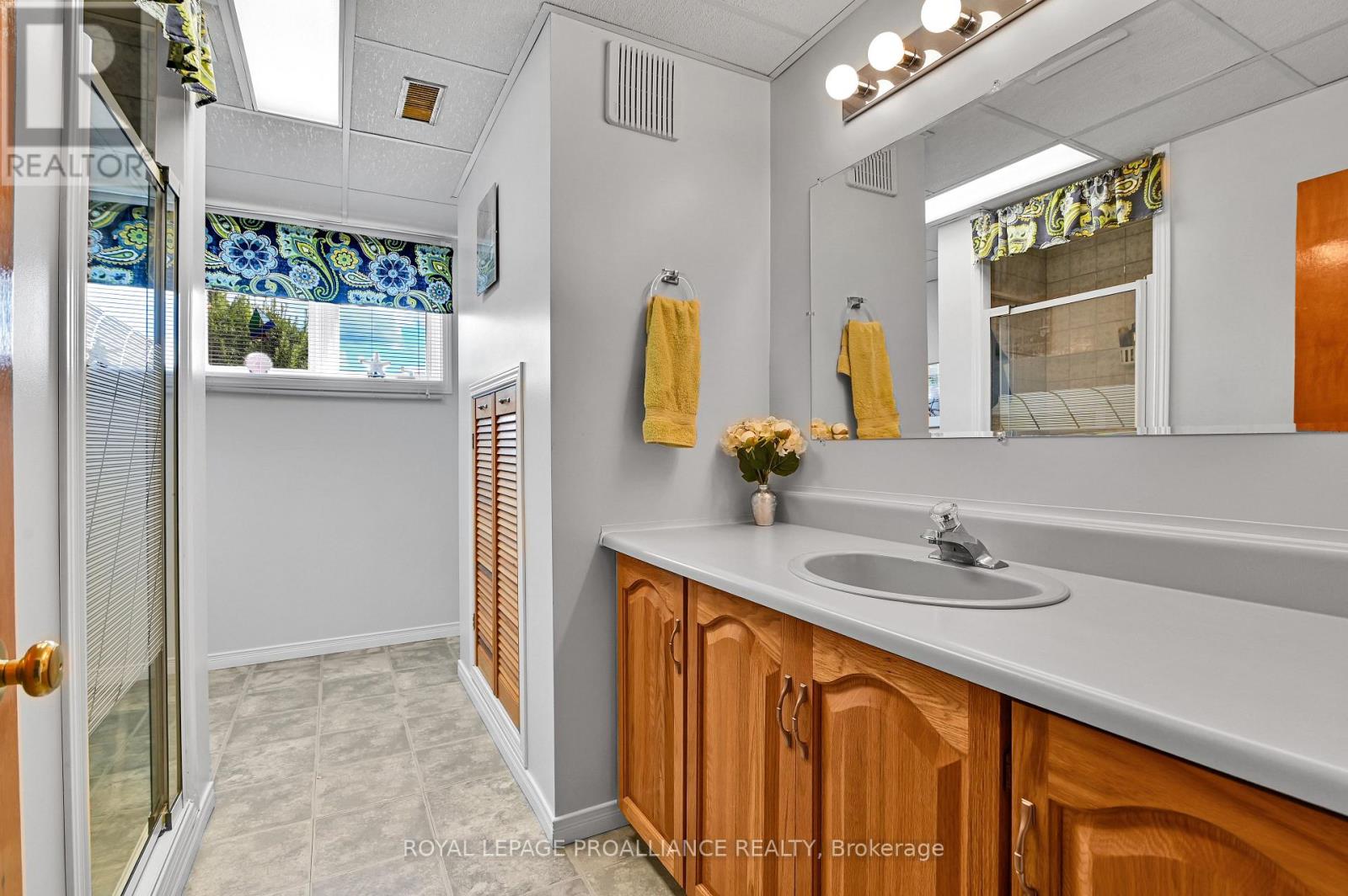 24 Bernard Crescent, Augusta, Ontario  K0E 1P0 - Photo 29 - X12370266