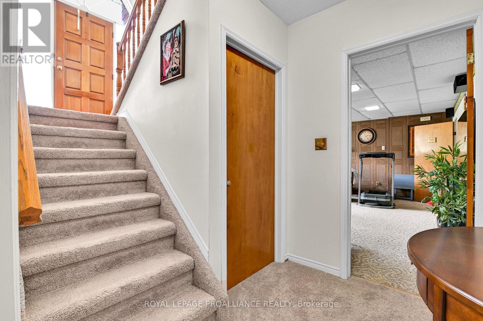 24 Bernard Crescent, Augusta, Ontario  K0E 1P0 - Photo 27 - X12370266