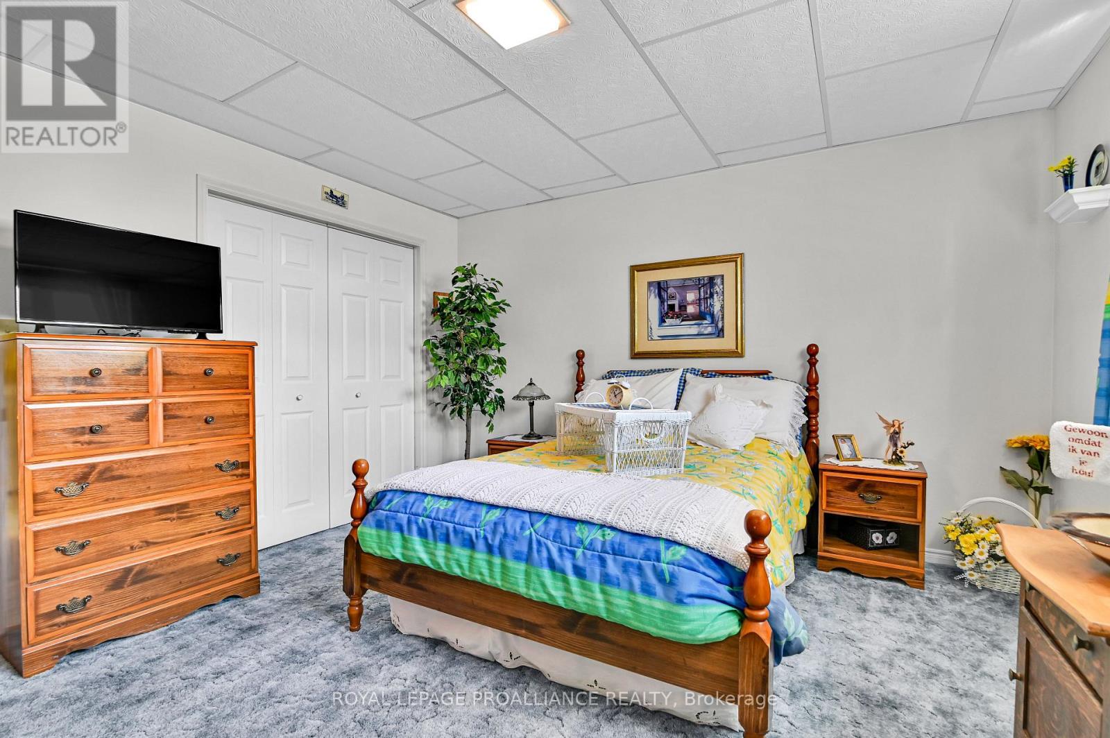 24 Bernard Crescent, Augusta, Ontario  K0E 1P0 - Photo 32 - X12370266