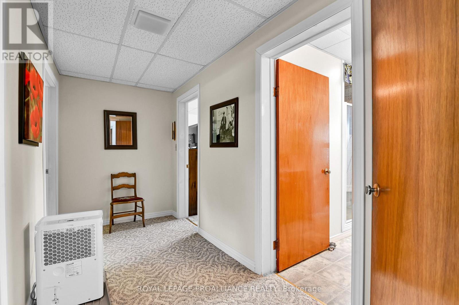 24 Bernard Crescent, Augusta, Ontario  K0E 1P0 - Photo 28 - X12370266