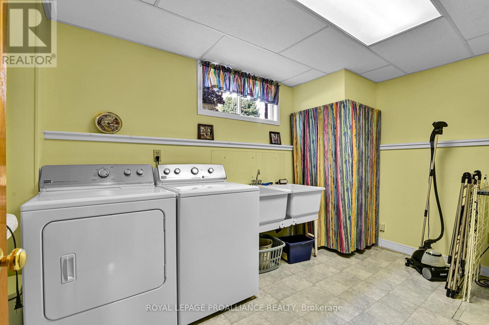 24 Bernard Crescent, Augusta, Ontario  K0E 1P0 - Photo 33 - X12370266