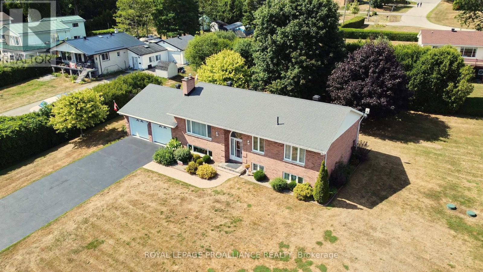 24 Bernard Crescent, Augusta, Ontario  K0E 1P0 - Photo 45 - X12370266