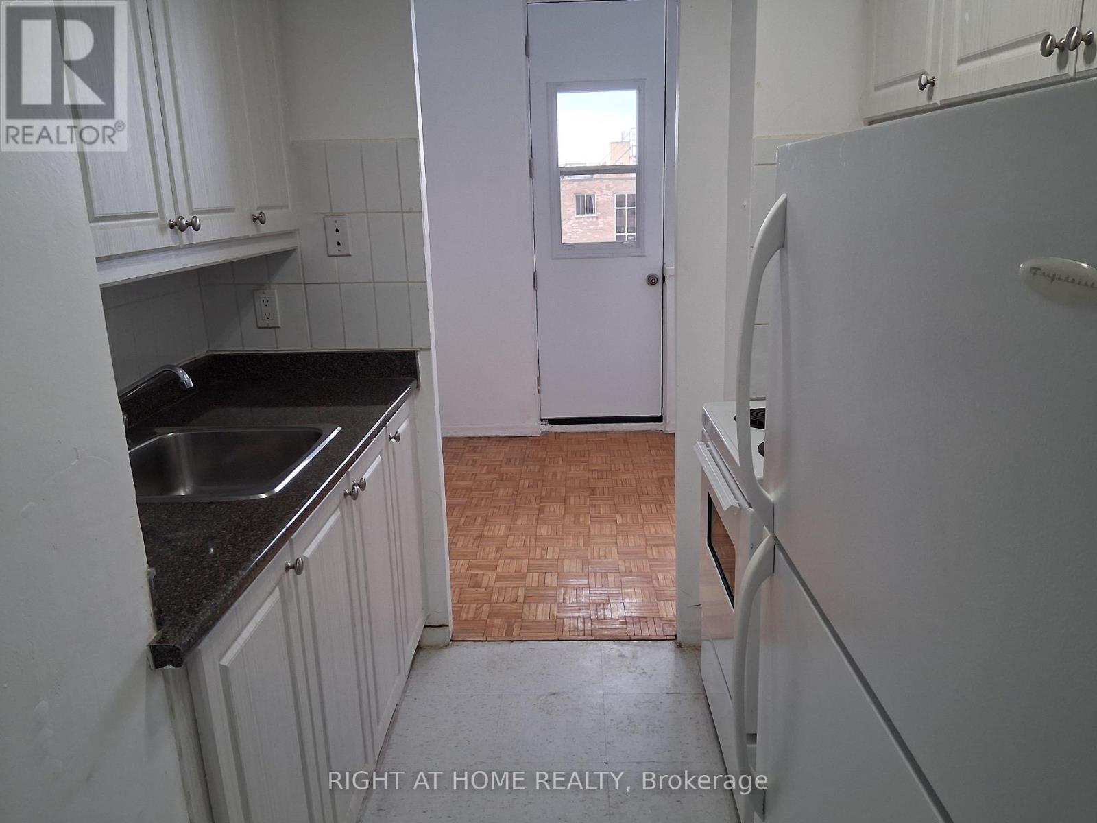 1006 - 191 St George Street, Toronto, Ontario M5R 2M6 - Photo 6 - C12604434