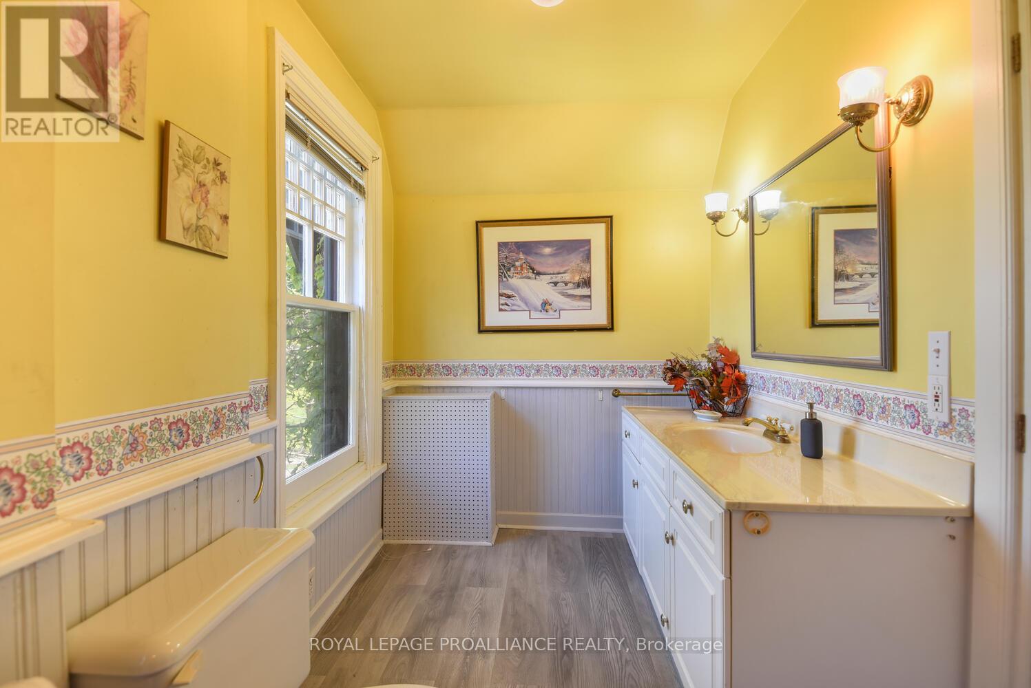 84 Park Street, Brockville, Ontario  K6V 2G7 - Photo 19 - X12379679