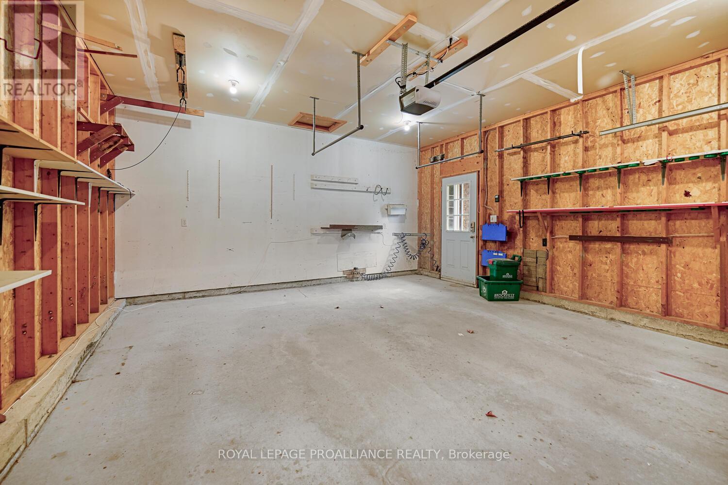 1003 Montrose Street, Brockville, Ontario K6V 7E9 - Photo 32 - X12430922