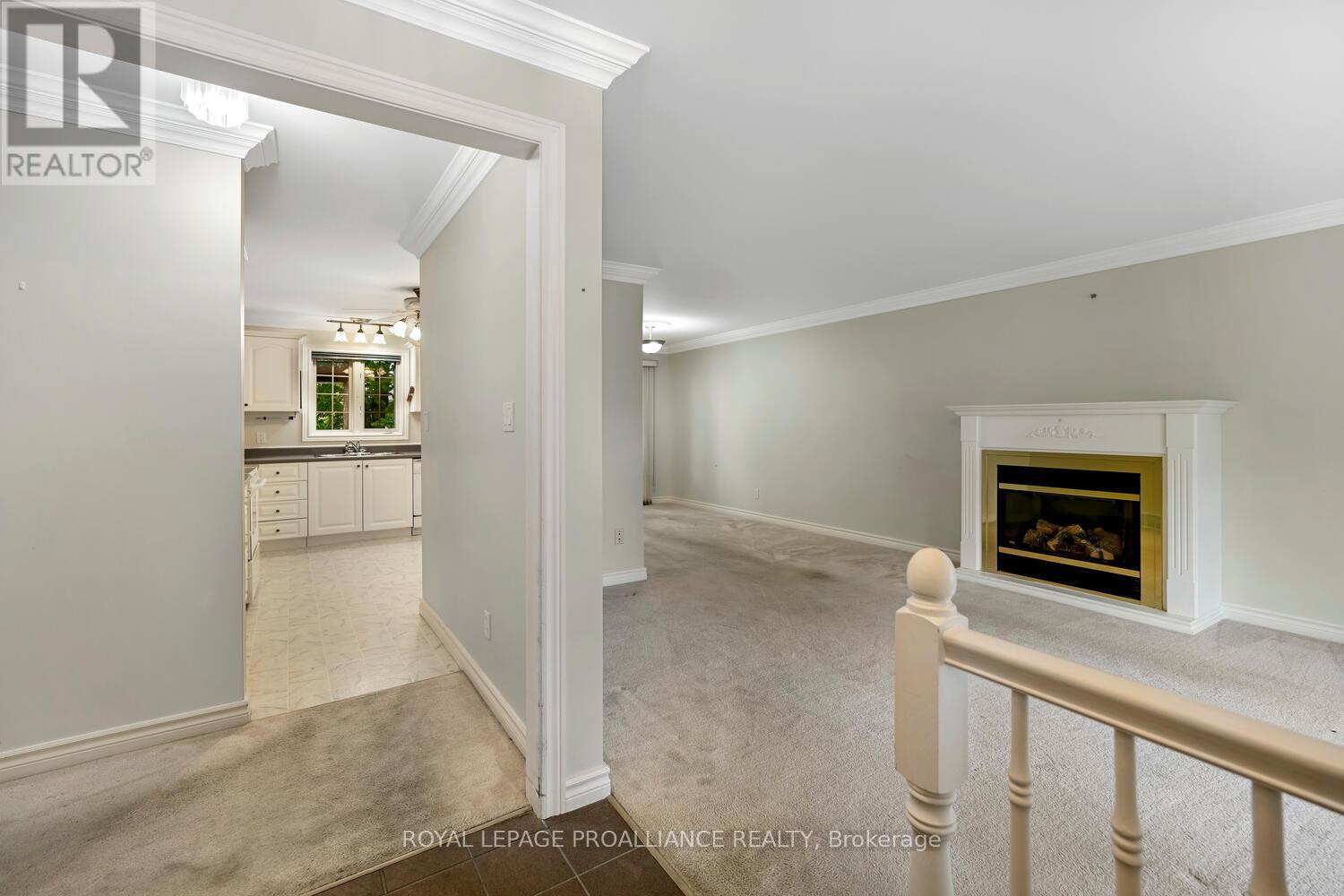 1003 Montrose Street, Brockville, Ontario K6V 7E9 - Photo 7 - X12430922