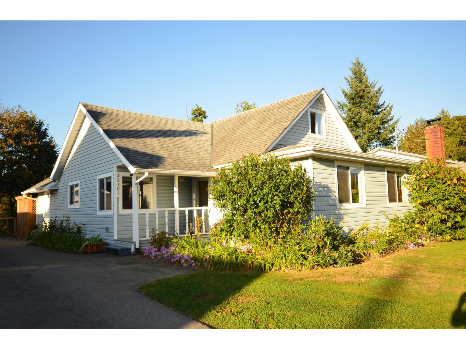 35107 Mcewen Avenue, Mission, British Columbia  V2V 6R3 - Photo 4 - R3052659