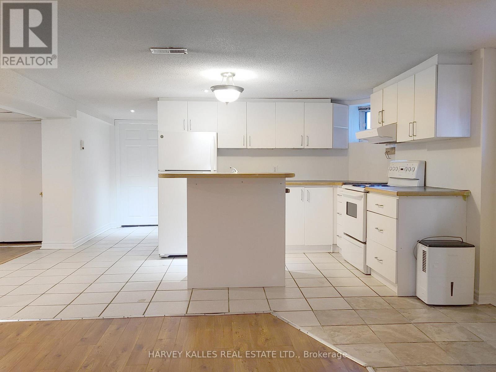 Basement - 600 Huron Street, Toronto, Ontario M5R 2R7 - Photo 2 - C12559600