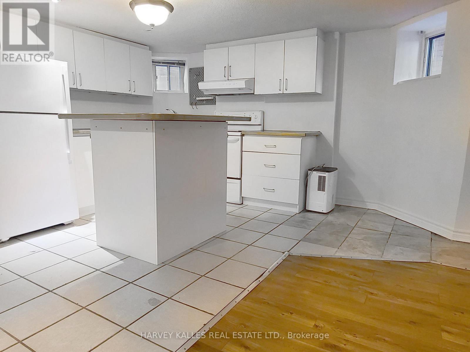 Basement - 600 Huron Street, Toronto, Ontario M5R 2R7 - Photo 3 - C12559600