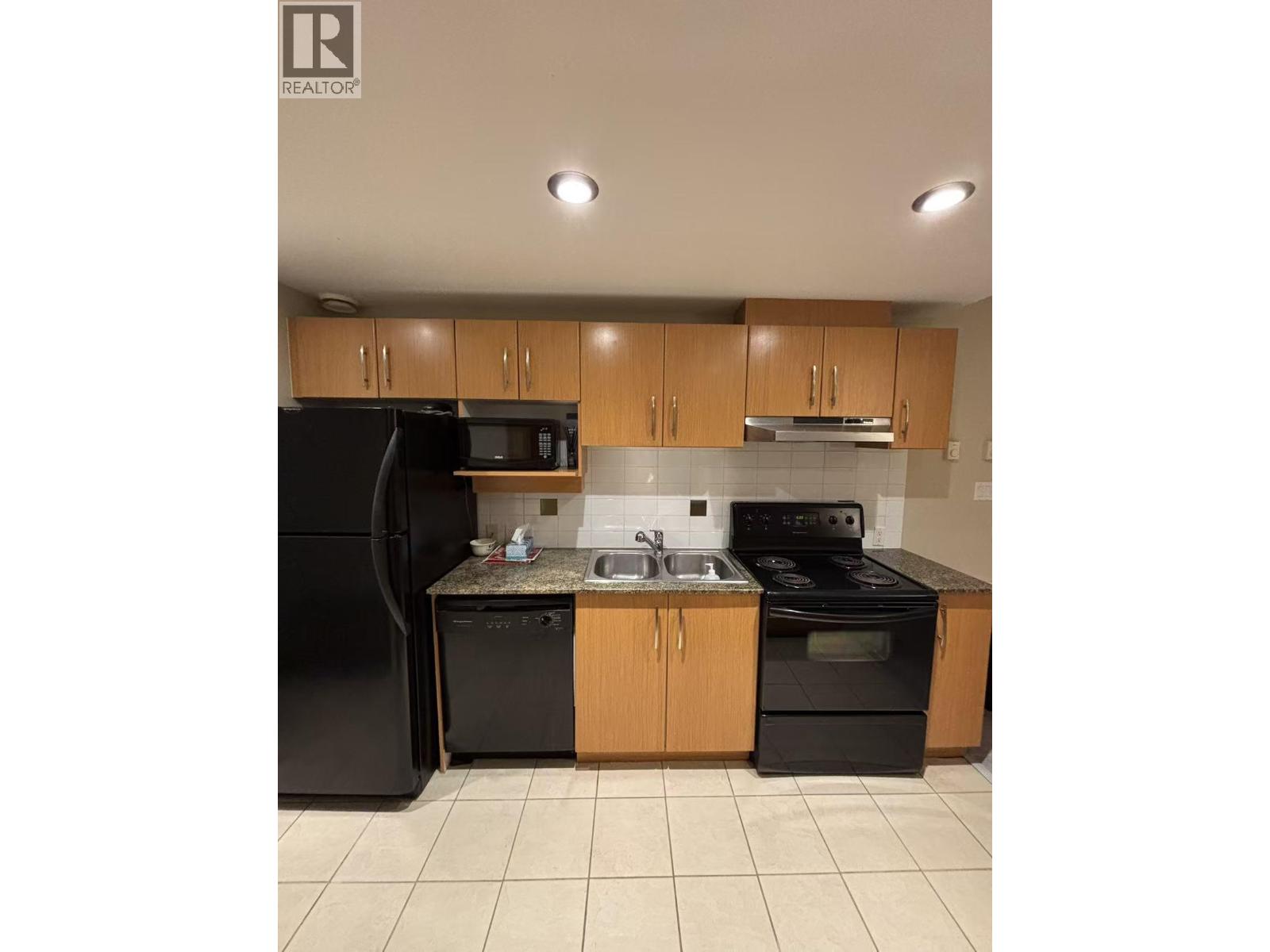 9288  University Crescent, Burnaby, British Columbia  V5A 4X7 - Photo 33 - R3070548