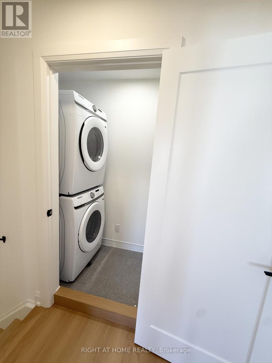 5a - 19 Arrowsmith Avenue, Toronto, Ontario  M6M 2W8 - Photo 17 - W12632964