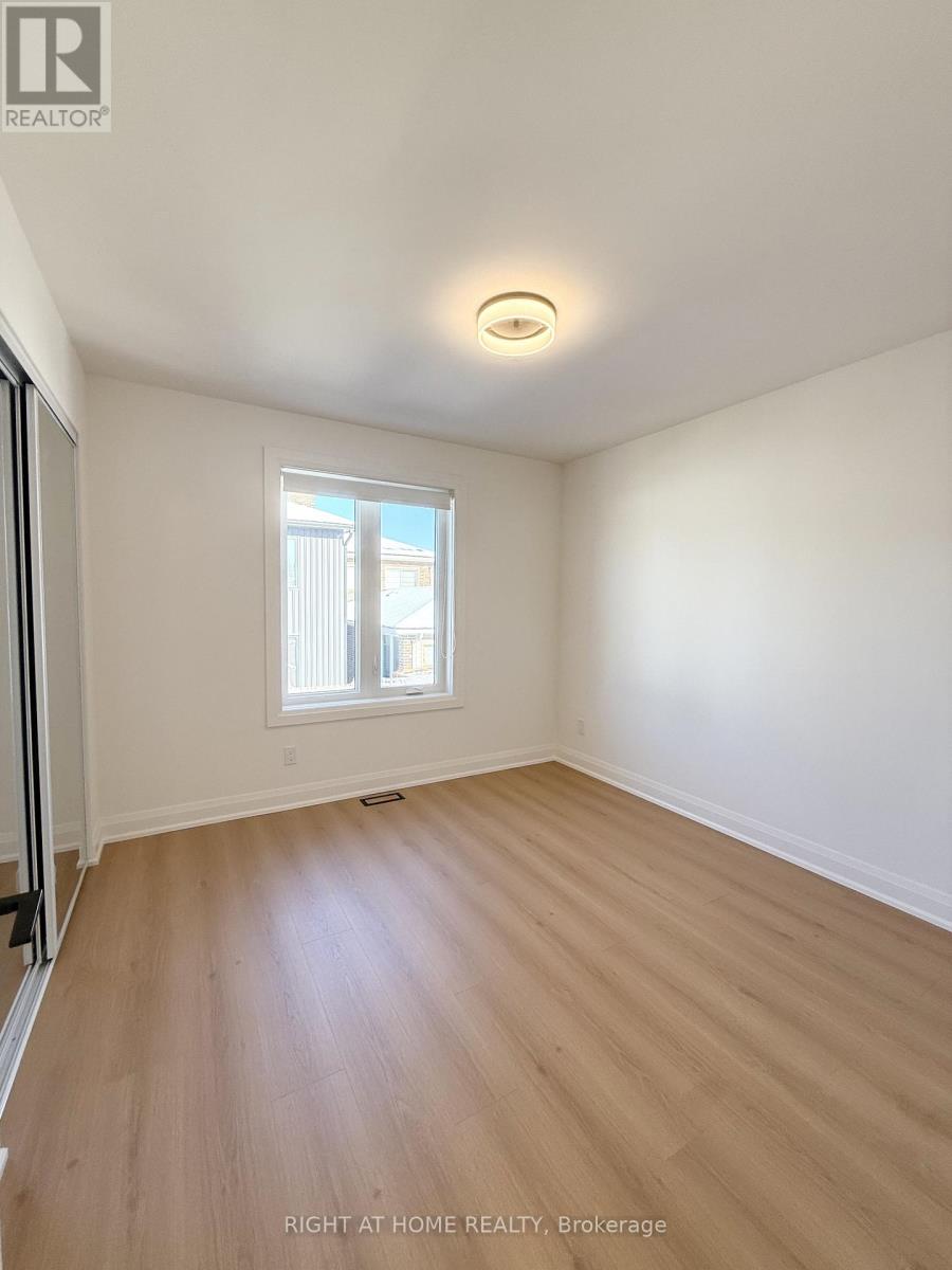 5a - 19 Arrowsmith Avenue, Toronto, Ontario  M6M 2W8 - Photo 20 - W12632964