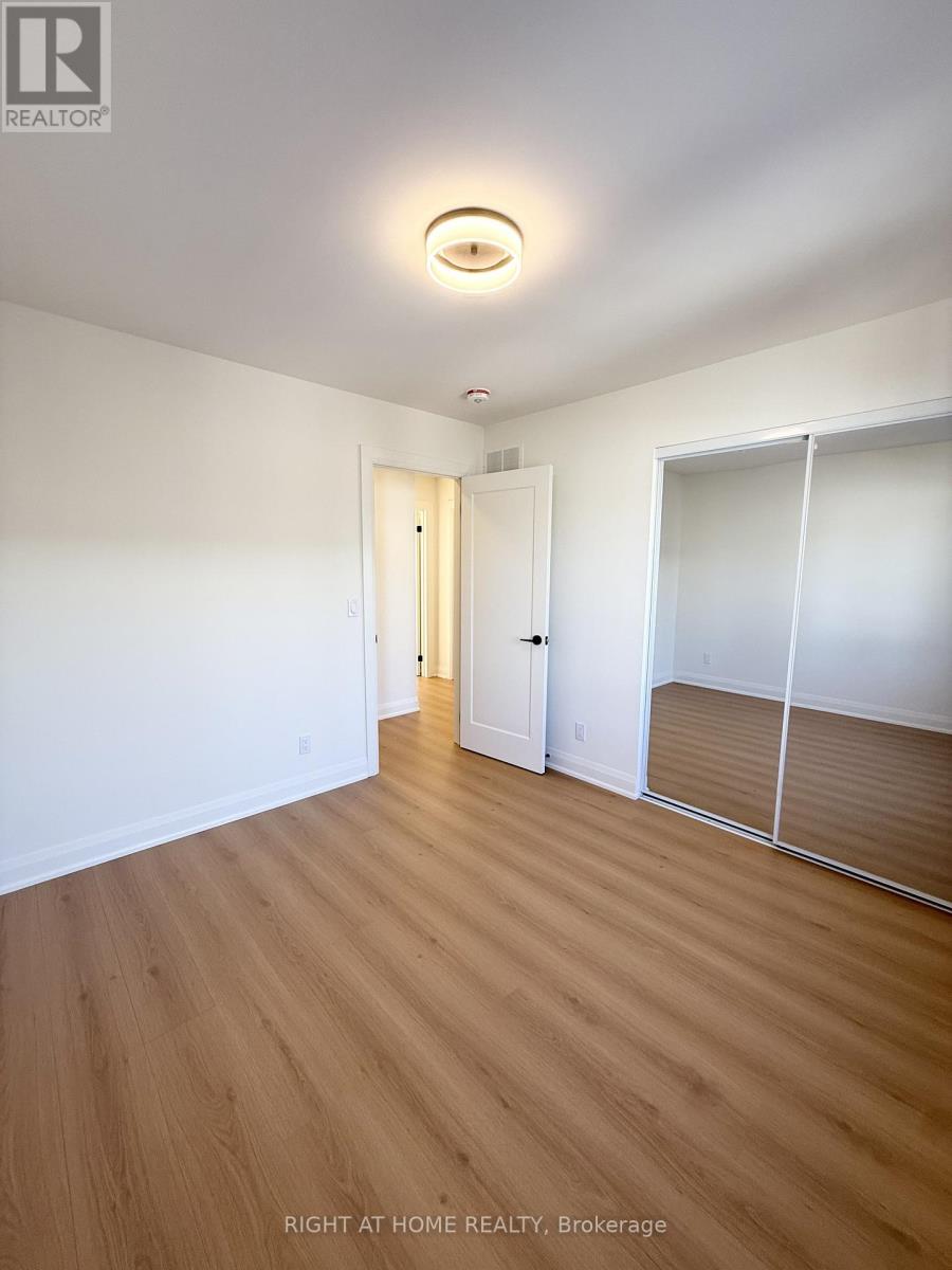 5a - 19 Arrowsmith Avenue, Toronto, Ontario  M6M 2W8 - Photo 21 - W12632964