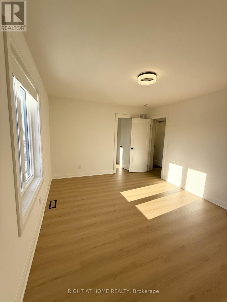 5a - 19 Arrowsmith Avenue, Toronto, Ontario  M6M 2W8 - Photo 27 - W12632964