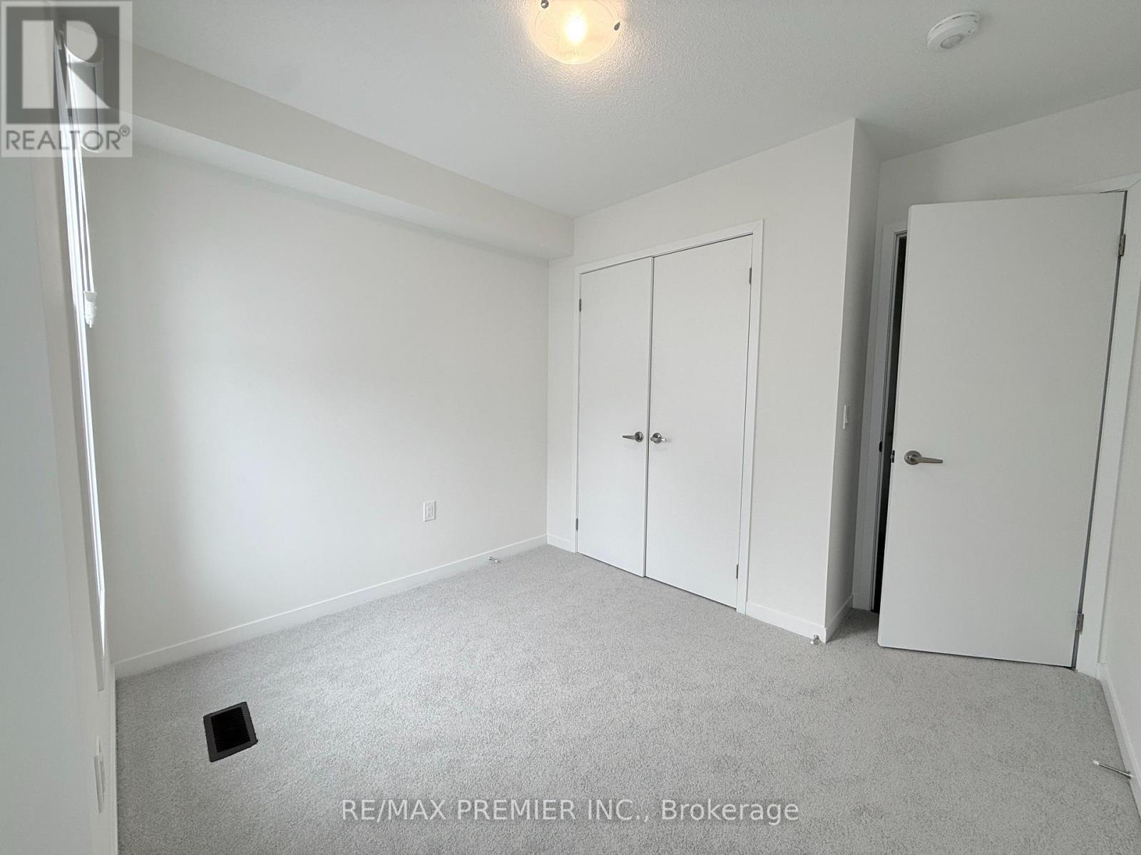 14 Kingbird Common, Cambridge, Ontario  N1T 0H4 - Photo 27 - X12632954