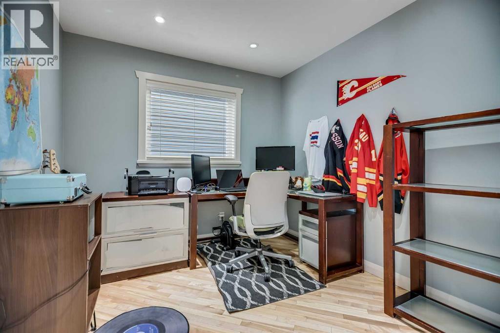 113 Somerside Green Sw, Calgary, Alberta T2Y 3G6 - Photo 17 - A2274710