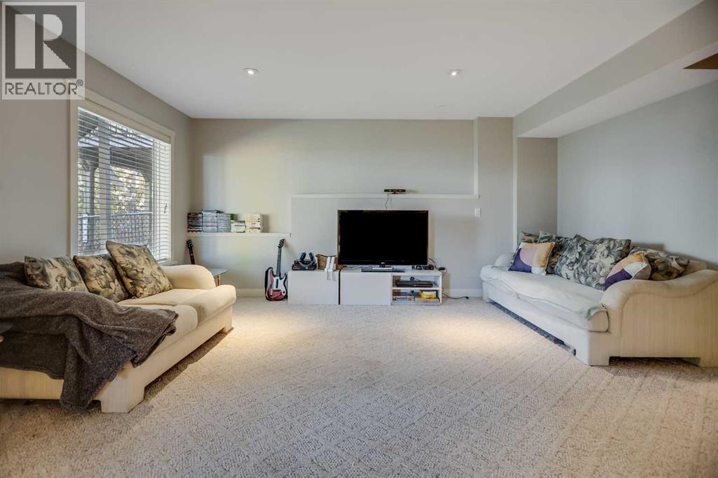 113 Somerside Green Sw, Calgary, Alberta T2Y 3G6 - Photo 30 - A2274710