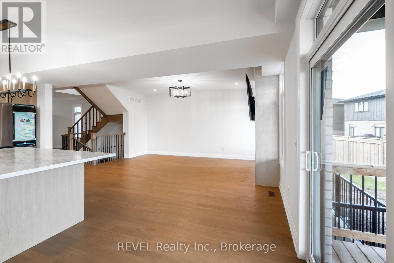 1190 Uppers Lane, Thorold, Ontario  L2V 0H1 - Photo 11 - X12614646