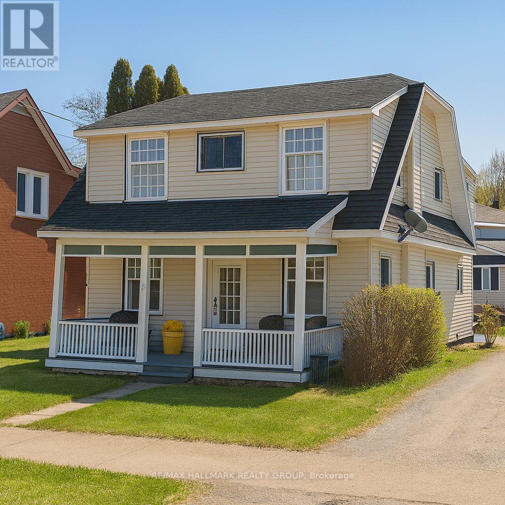 702 Front Street, Pembroke, Ontario  K8A 6J5 - Photo 2 - X12632988