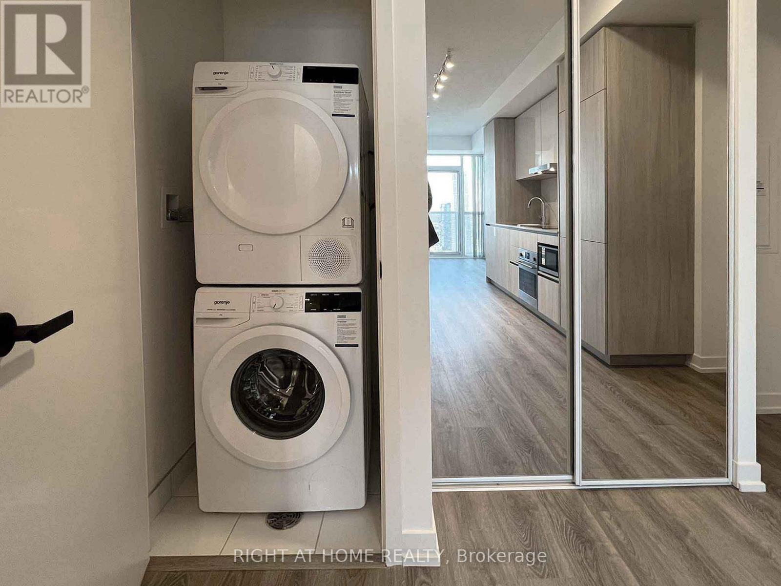 3907 - 8 Interchange Way, Vaughan, Ontario  L4K 0R2 - Photo 10 - N12632980