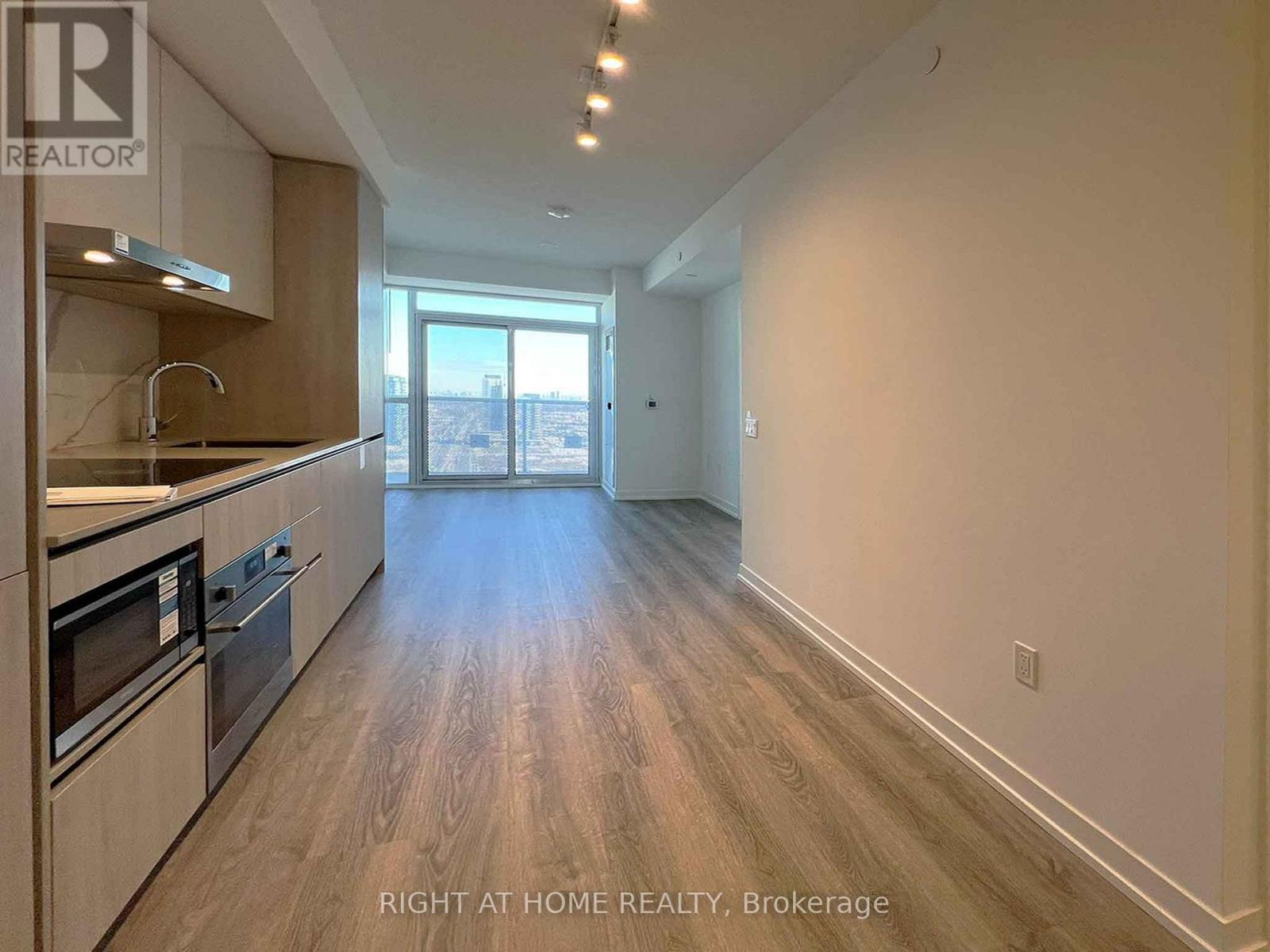 3907 - 8 Interchange Way, Vaughan, Ontario  L4K 0R2 - Photo 4 - N12632980