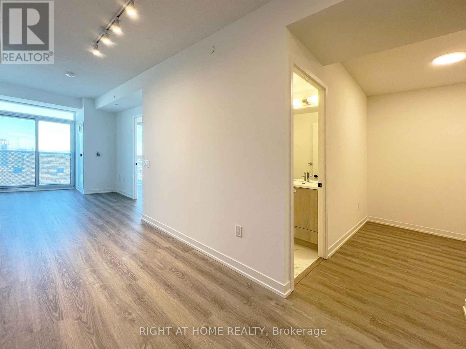 3907 - 8 Interchange Way, Vaughan, Ontario  L4K 0R2 - Photo 5 - N12632980