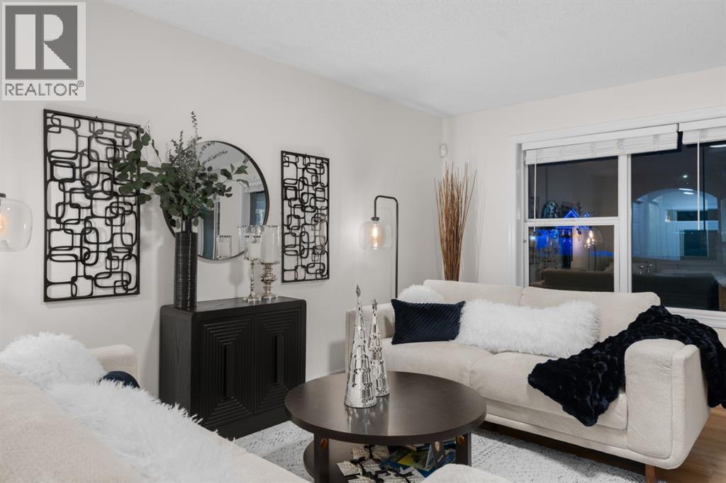 89 Crystalridge Close, Okotoks, Alberta  T1S 1W5 - Photo 7 - A2271460