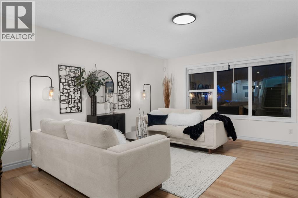 89 Crystalridge Close, Okotoks, Alberta  T1S 1W5 - Photo 6 - A2271460