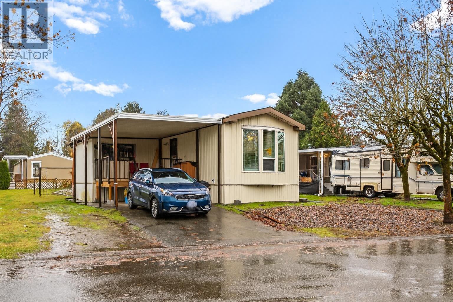 79 145 KING EDWARD STREET, Coquitlam, British Columbia