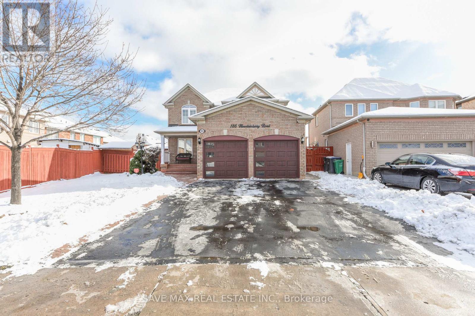 186 MOUNTAINBERRY ROAD, Brampton, Ontario