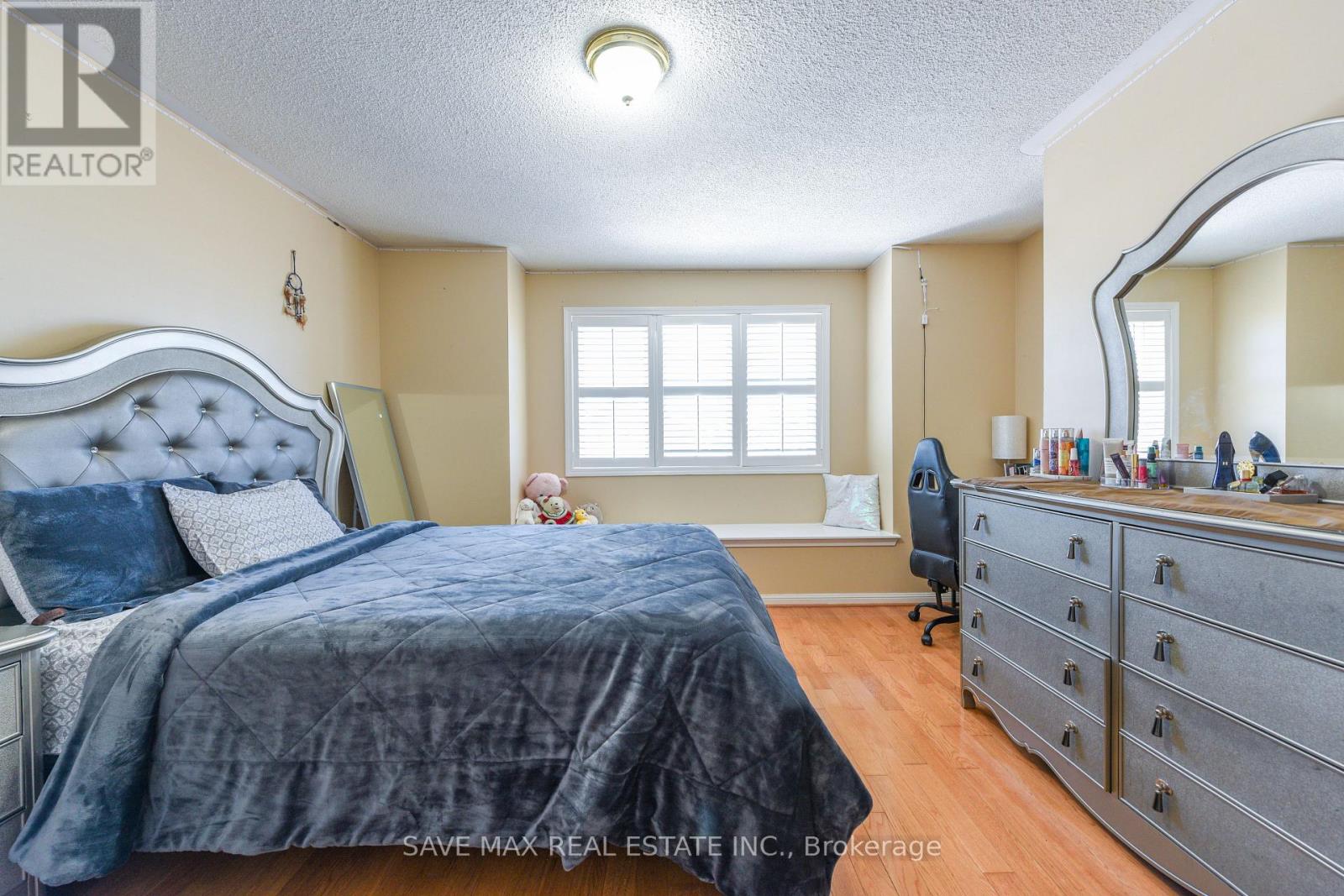 186 Mountainberry Road, Brampton, Ontario L6R 2L2 - Photo 26 - W12632984