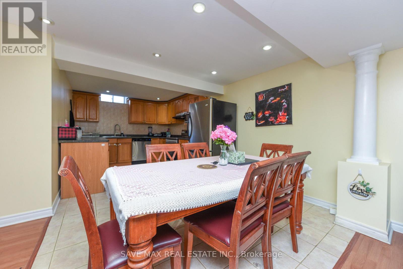 186 Mountainberry Road, Brampton, Ontario L6R 2L2 - Photo 42 - W12632984