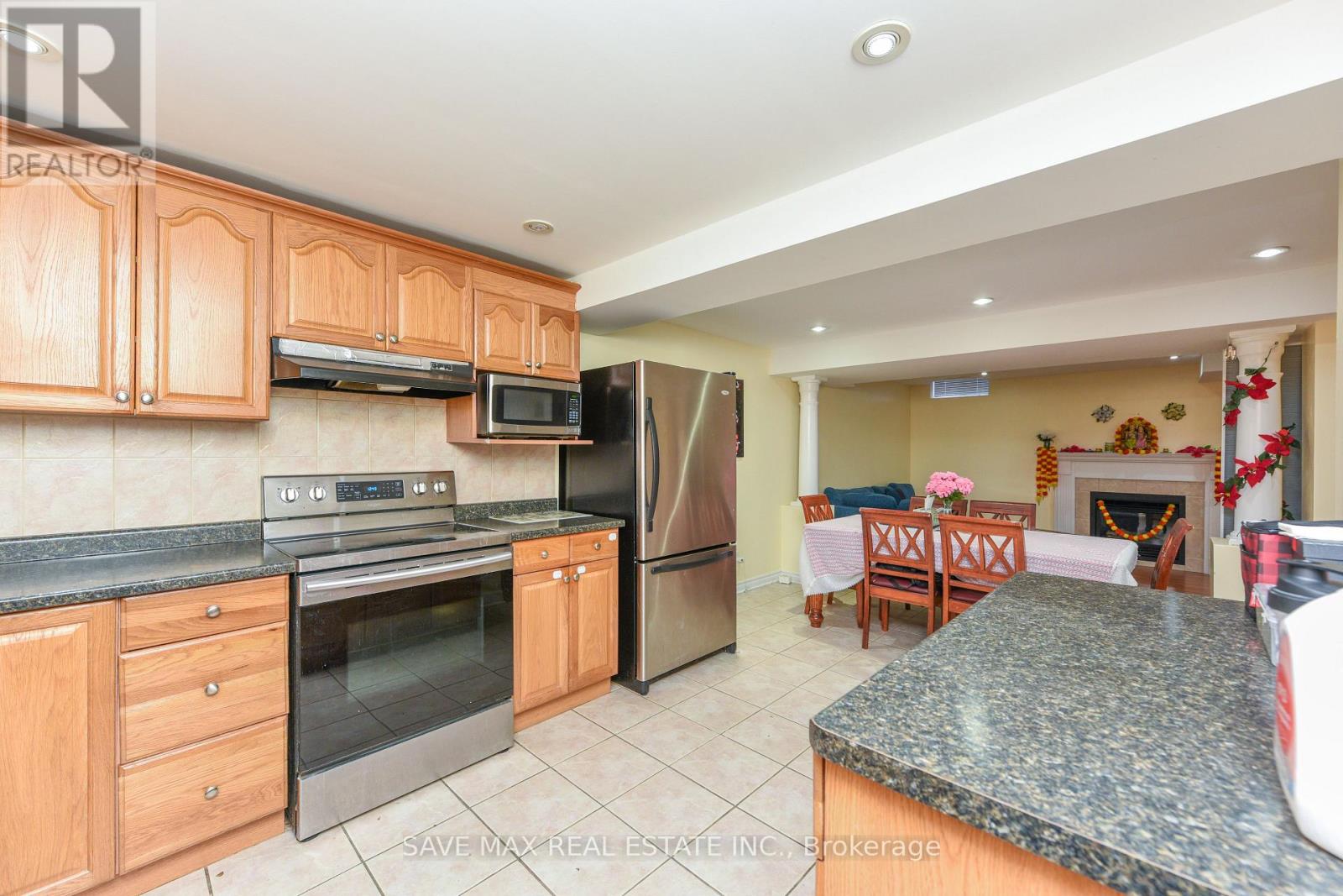 186 Mountainberry Road, Brampton, Ontario L6R 2L2 - Photo 44 - W12632984