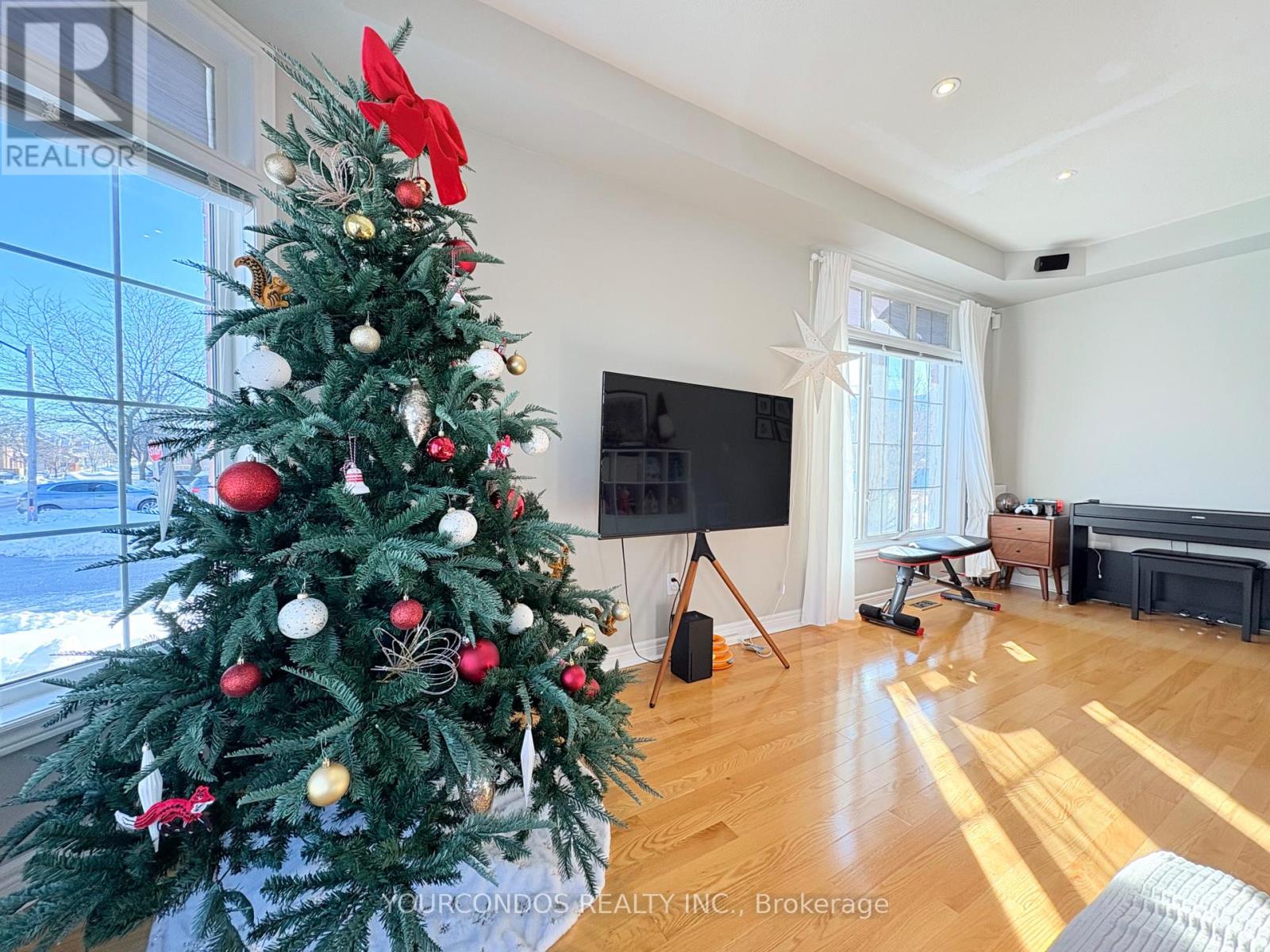 66 Crawford Street, Markham, Ontario  L6C 2M3 - Photo 7 - N12603462