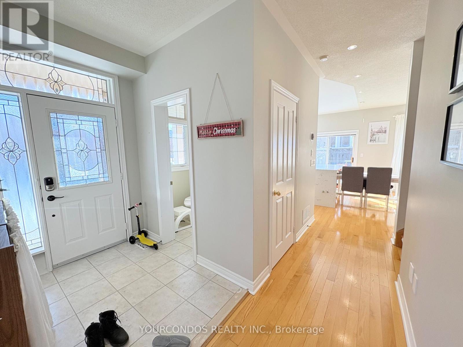 66 Crawford Street, Markham, Ontario  L6C 2M3 - Photo 8 - N12603462