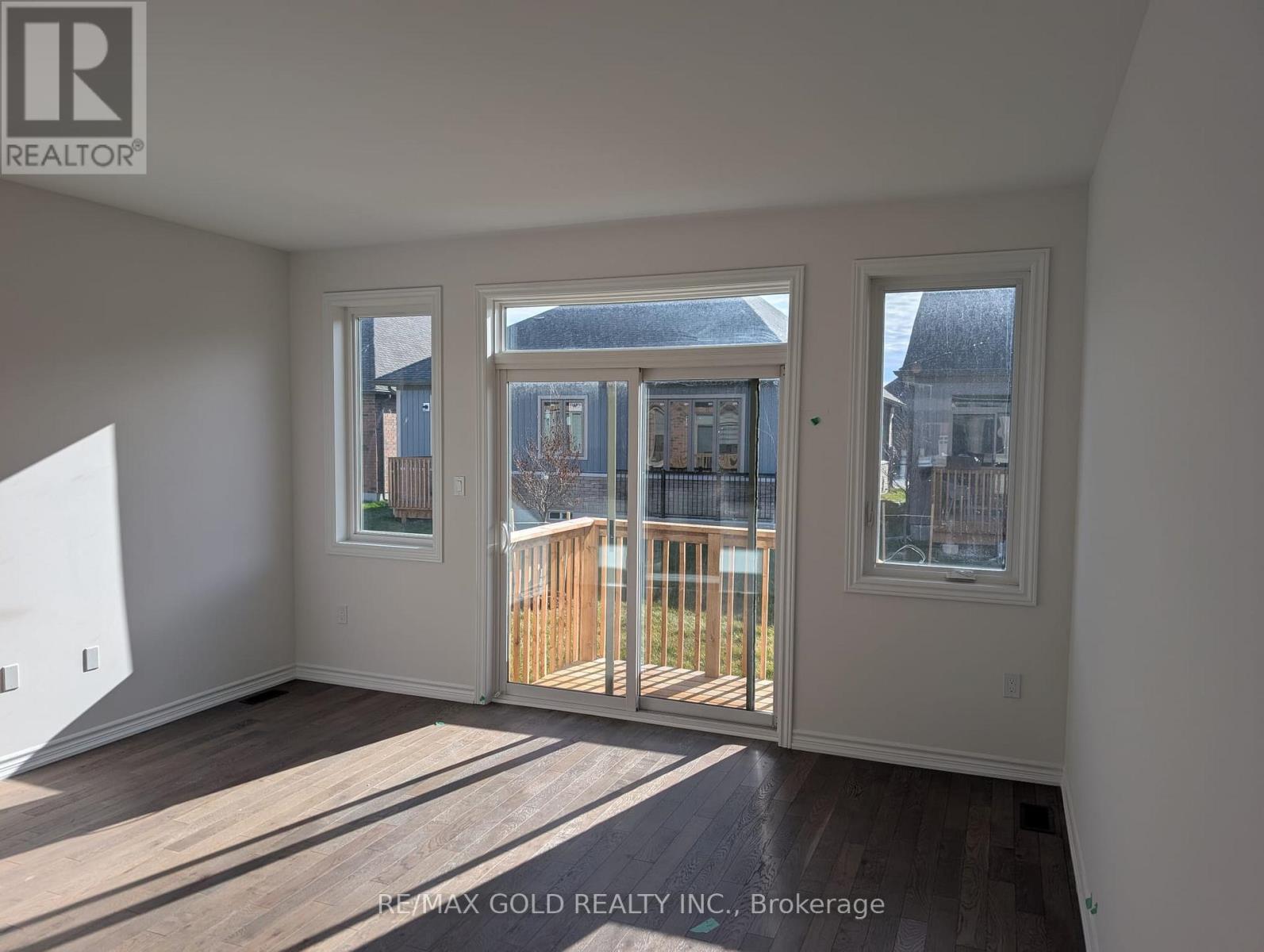 251 Wilcox Drive, Clearview, Ontario  L0M 1S0 - Photo 2 - S12632252