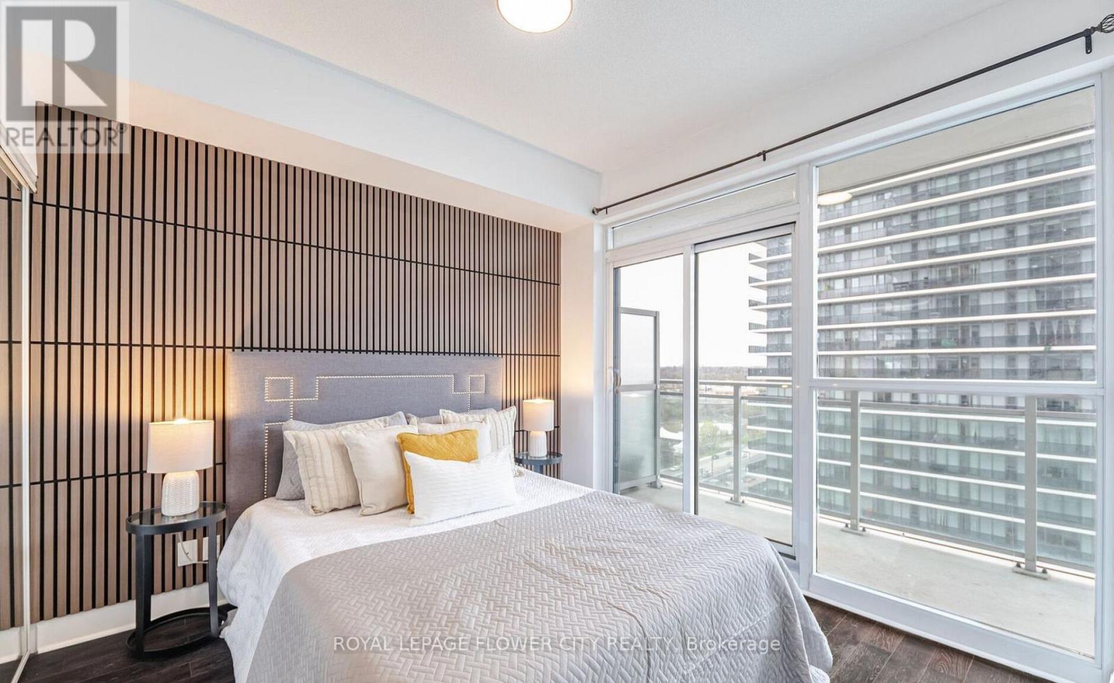 1307 - 33 Shore Breeze Drive, Toronto (Mimico), Ontario  M8V 0G1 - Photo 8 - W12631152