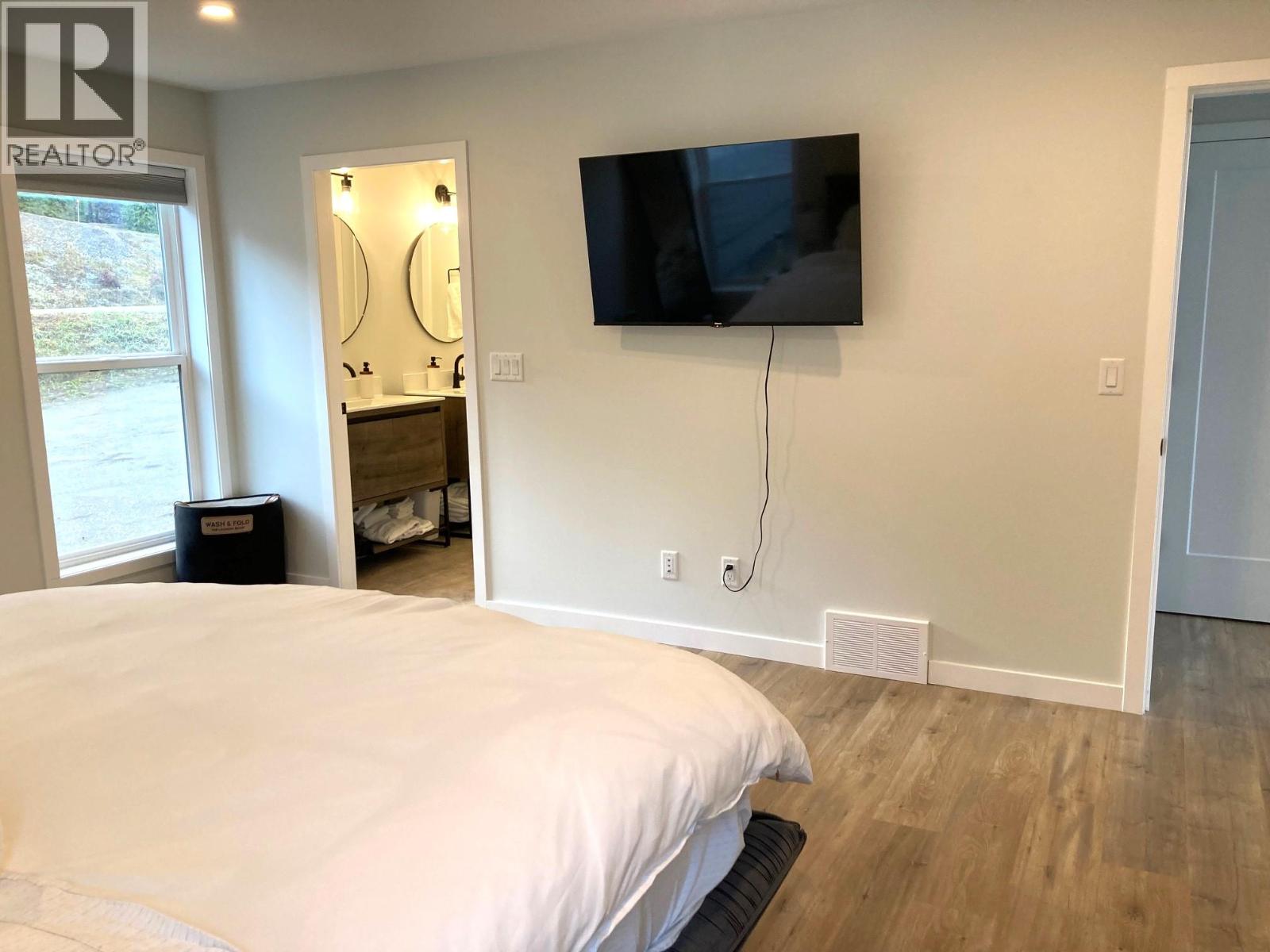 3040 Cedar Drive, Blind Bay, British Columbia V0E 2W2 - Photo 18 - 10370936