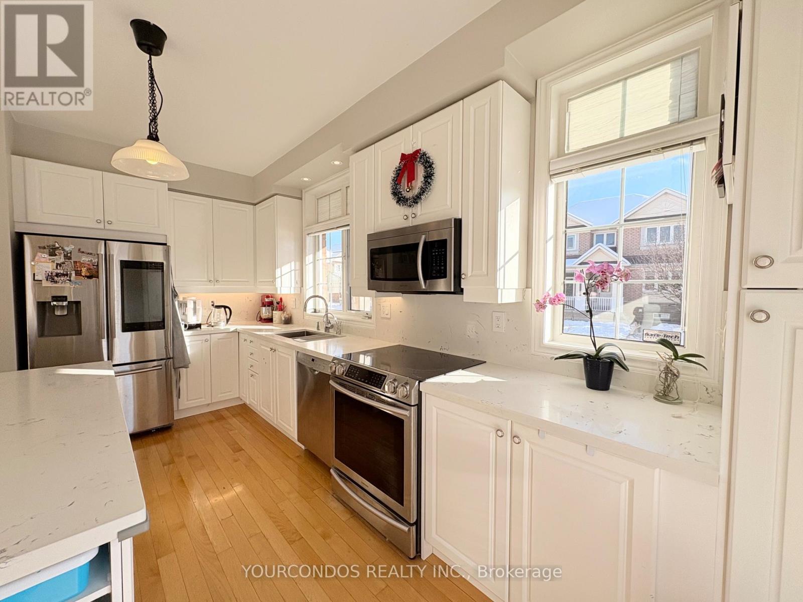 66 Crawford Street, Markham, Ontario  L6C 2M3 - Photo 14 - N12603462