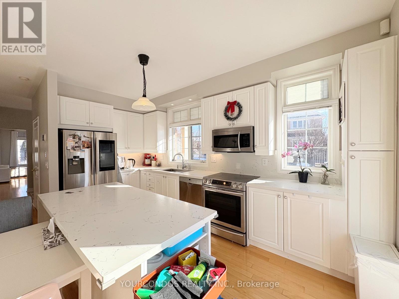 66 Crawford Street, Markham, Ontario  L6C 2M3 - Photo 15 - N12603462