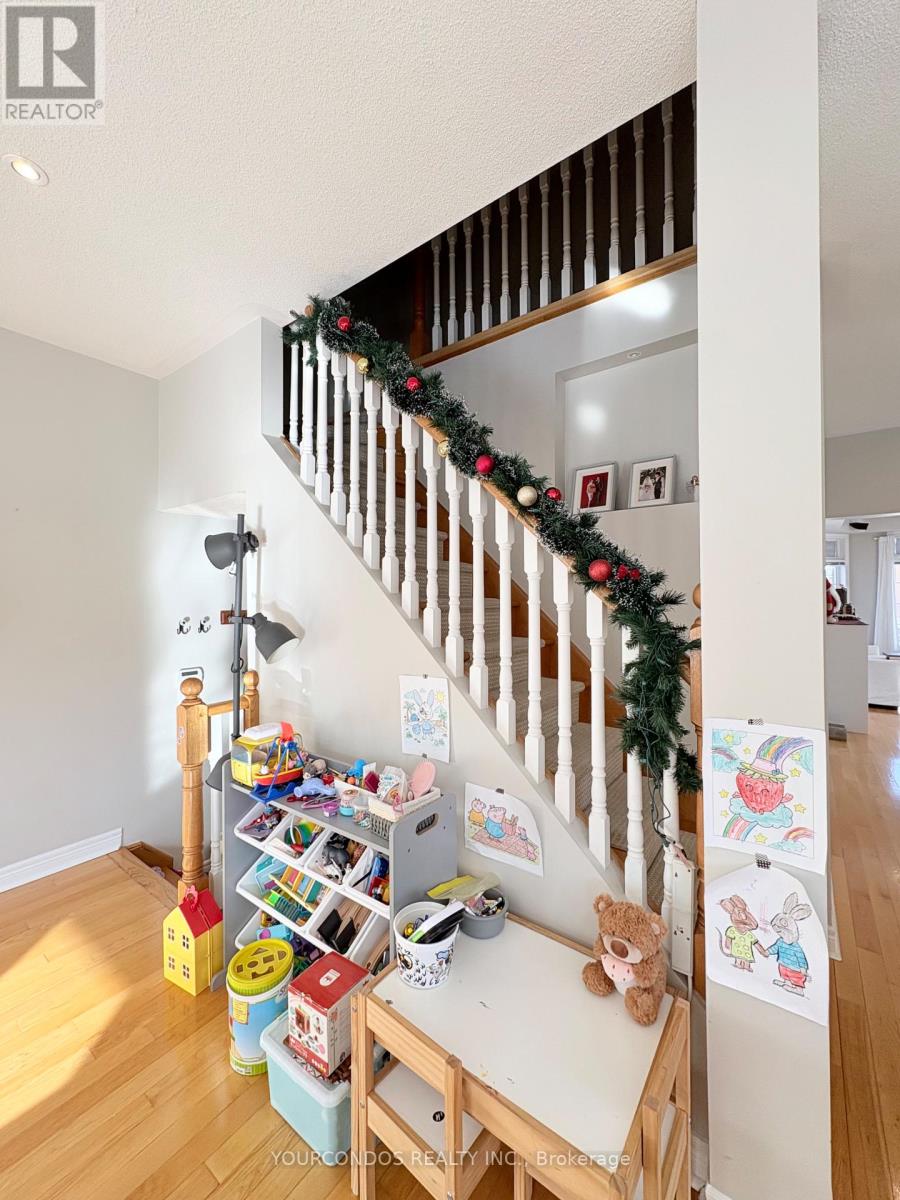 66 Crawford Street, Markham, Ontario  L6C 2M3 - Photo 21 - N12603462