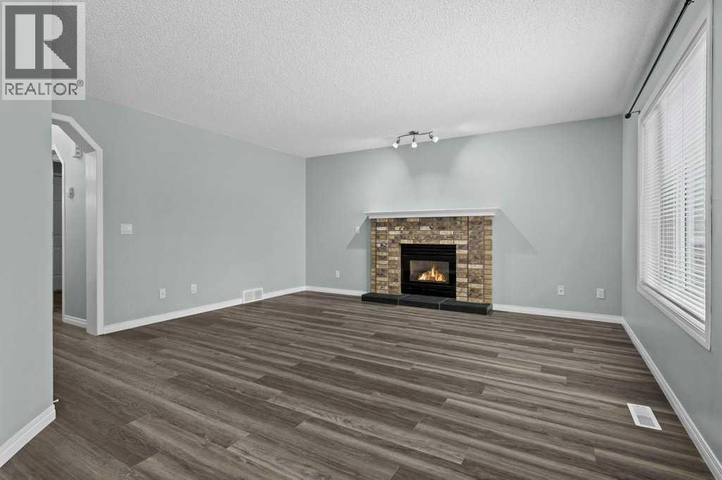 3641 Douglas Woods Heights Se, Calgary, Alberta  T2Z 2G4 - Photo 12 - A2273239