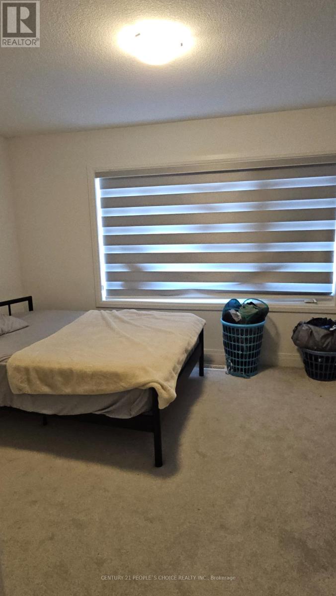 Upper - 18 Hammermeister Street, Kitchener, Ontario  N2R 0T2 - Photo 25 - X12632996