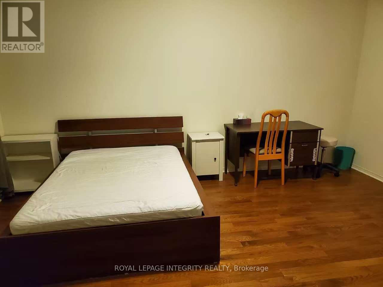 31 Thornbury Crescent, Ottawa, Ontario  K2G 6C6 - Photo 11 - X12633012