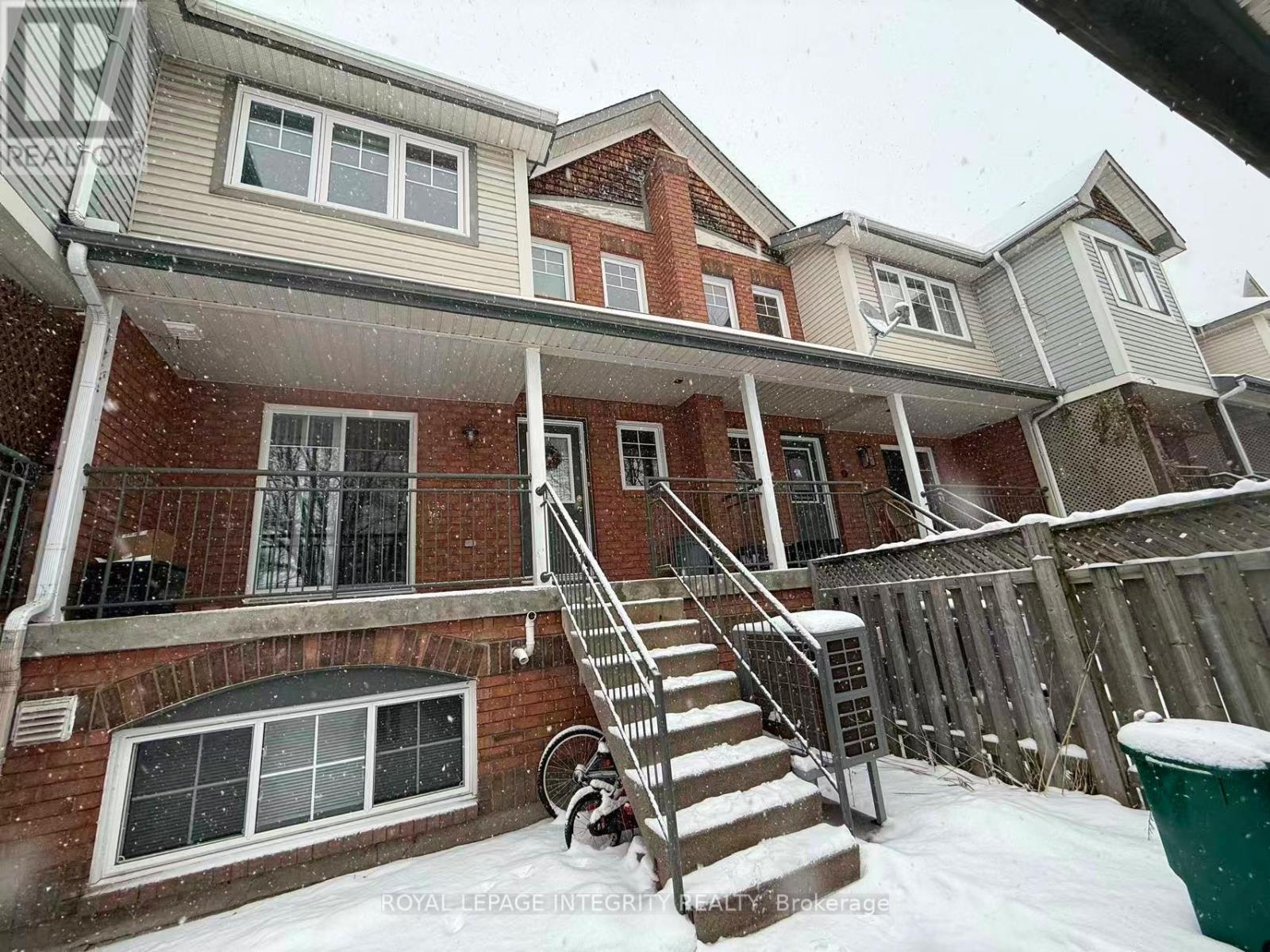 31 Thornbury Crescent, Ottawa, Ontario  K2G 6C6 - Photo 2 - X12633012