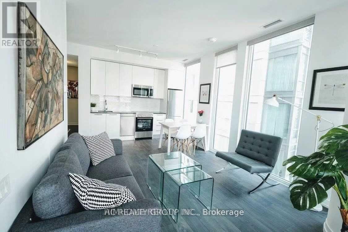 811 Master Bedroom - 2191 Yonge Street, Toronto, Ontario  M4S 3H8 - Photo 2 - C12633004