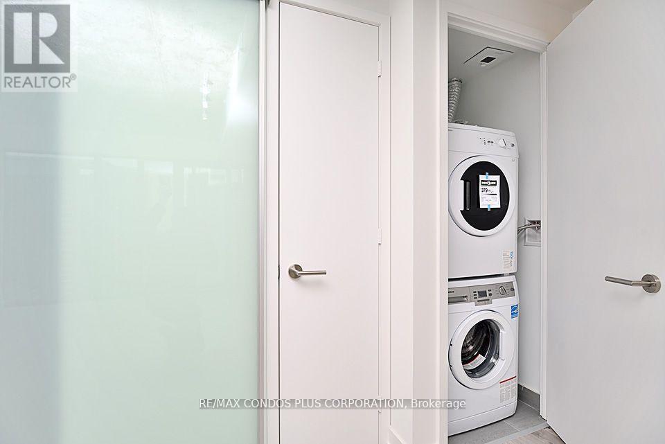 2202 - 161 Roehampton Avenue, Toronto, Ontario  M4P 0C8 - Photo 10 - C12633008