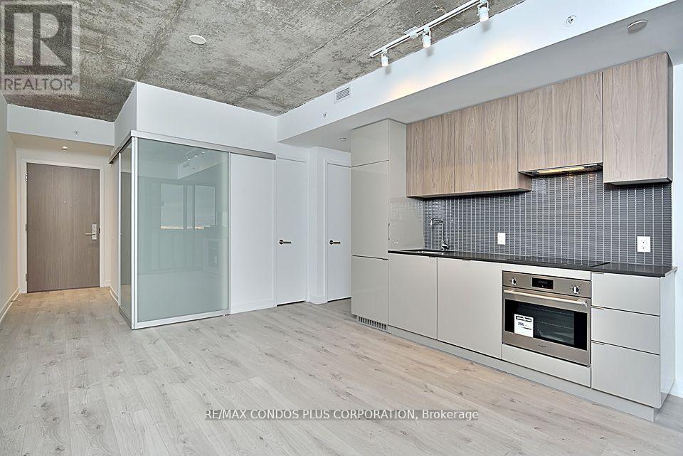 2202 - 161 Roehampton Avenue, Toronto, Ontario  M4P 0C8 - Photo 6 - C12633008